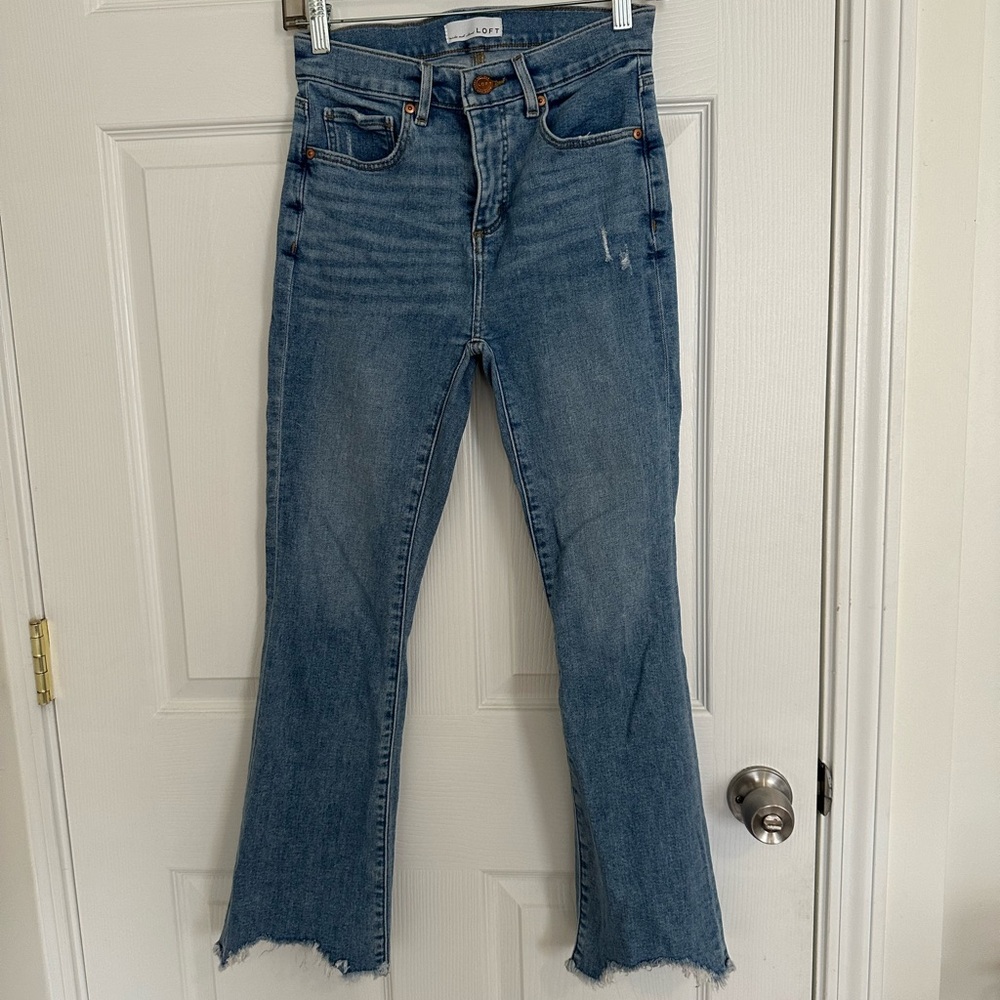 COPY - LOFT Kick Flare Crop